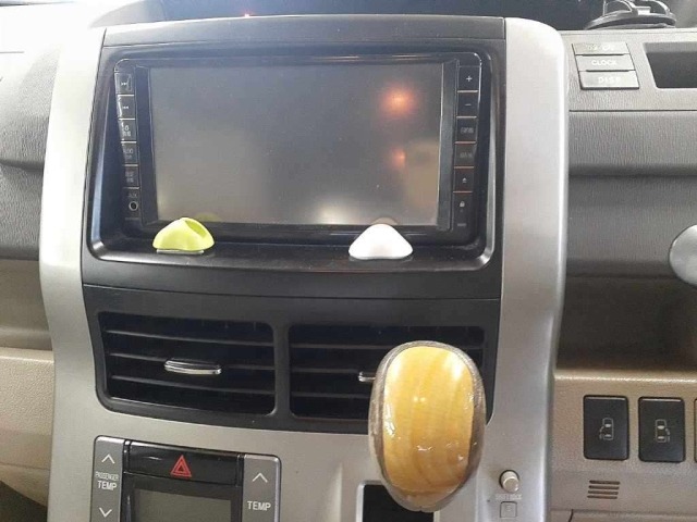 Toyota NOAH 2009 8261121-12