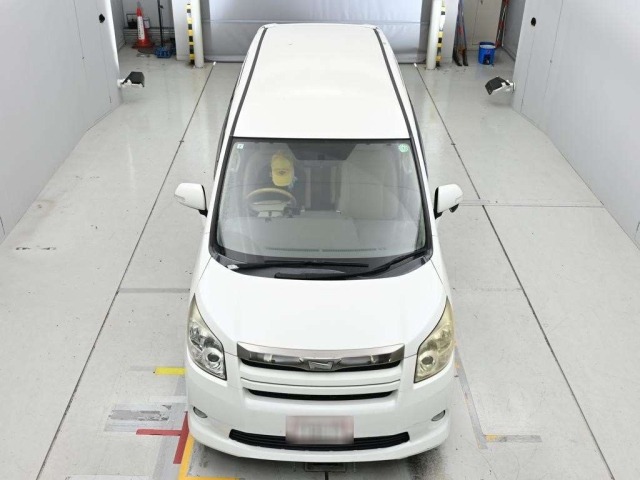 Toyota NOAH 2009 8261121-7