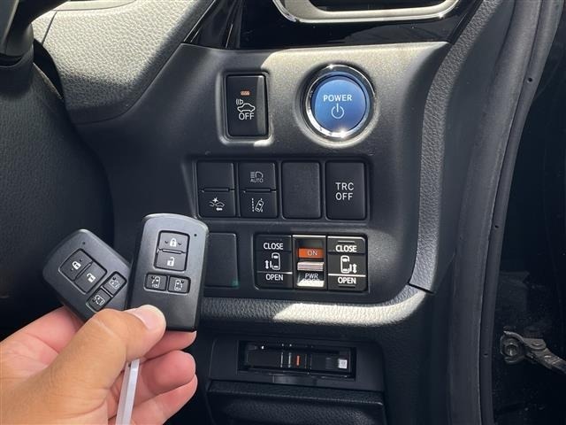 Toyota NOAH 2019 8261765-10