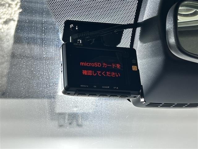 Toyota NOAH 2020 8261767-1