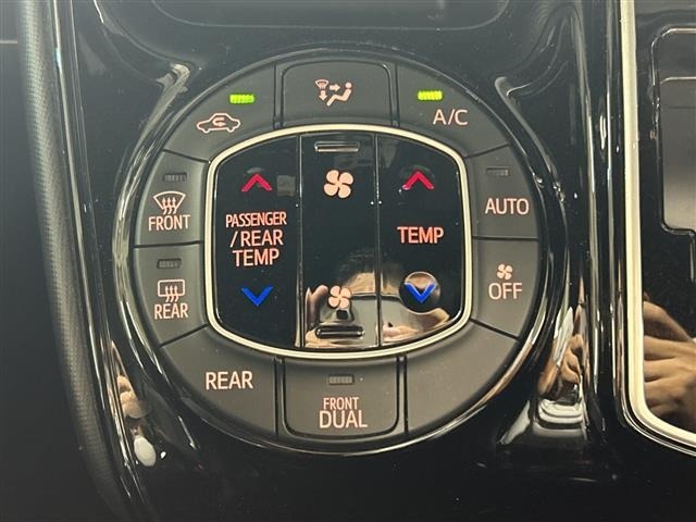 Toyota NOAH 2020 8261767-10