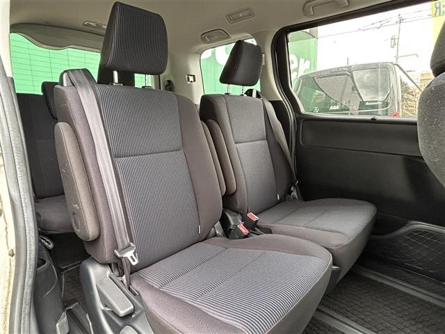 Toyota NOAH 2021 8261769-10