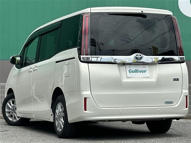 Toyota NOAH 2021 8261769-2
