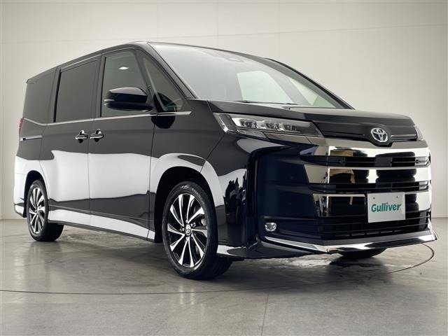Toyota NOAH 2024 8261770-0
