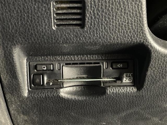 Toyota NOAH 2024 8261770-3