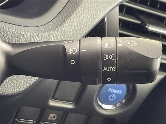Toyota NOAH 2020 8261775-3