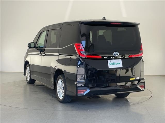 Toyota NOAH 2022 8261780-13