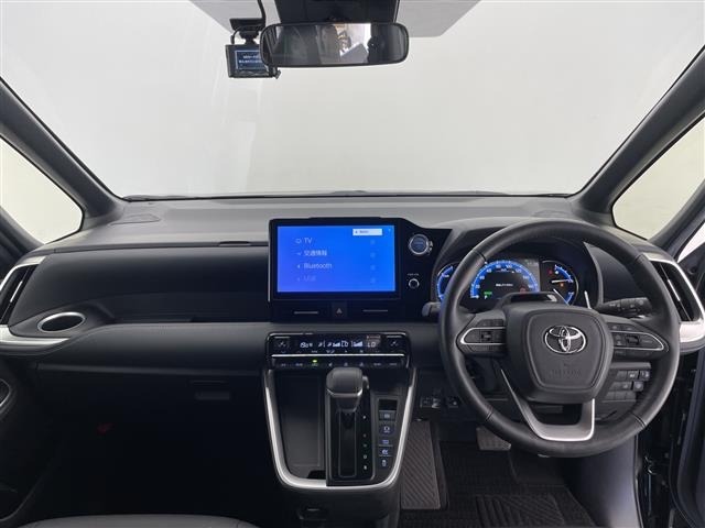 Toyota NOAH 2022 8261780-14
