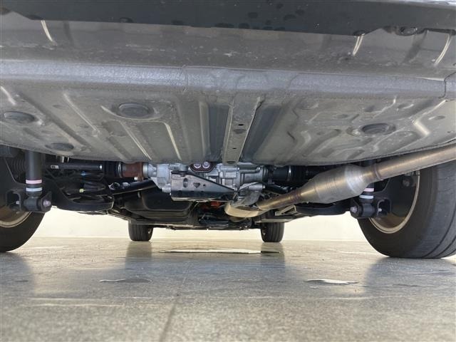 Toyota NOAH 2022 8261780-15