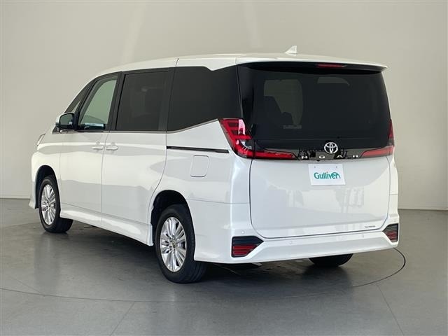 Toyota NOAH 2023 8261781-13