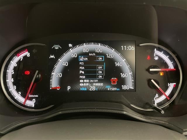 Toyota NOAH 2023 8261781-3