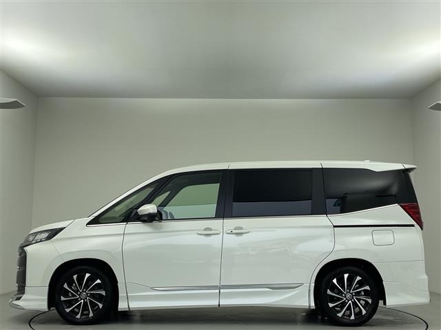 Toyota NOAH 2023 8261786-14
