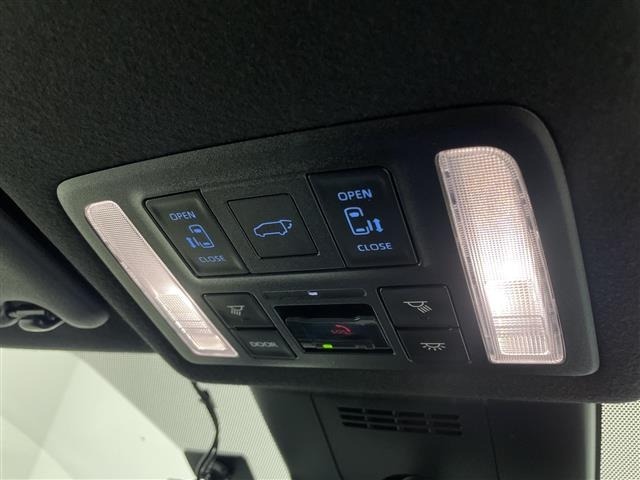 Toyota NOAH 2023 8261786-18