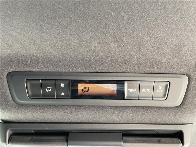 Toyota NOAH 2019 8261787-2