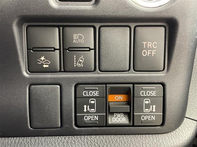 Toyota NOAH 2020 8261792-9