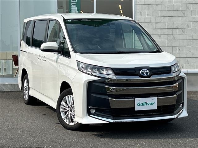 Toyota NOAH 2022 8261793-0