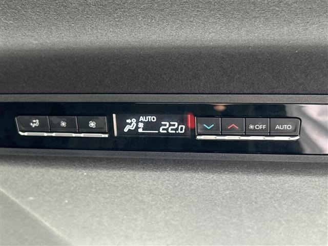 Toyota NOAH 2022 8261793-2