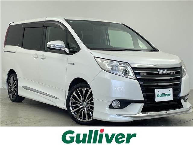 Toyota NOAH 2016 8261802-0