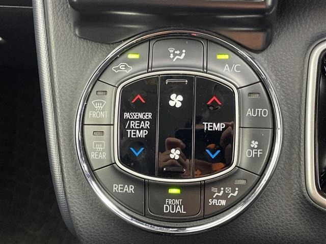 Toyota NOAH 2016 8261802-20