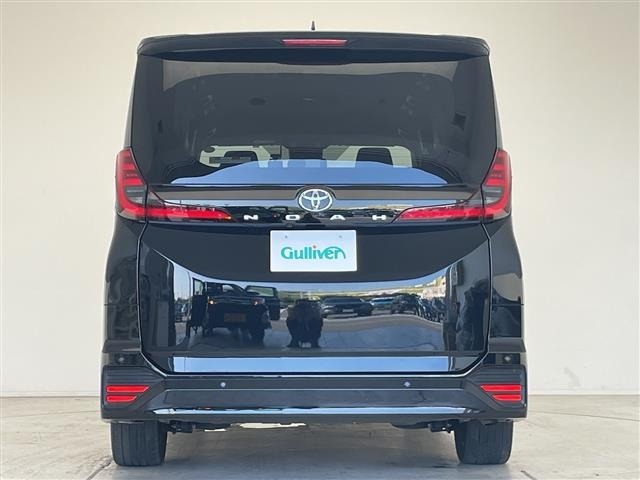 Toyota NOAH 2023 8261811-13