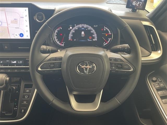 Toyota NOAH 2023 8261811-14