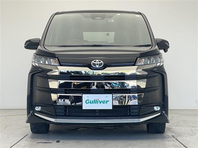 Toyota NOAH 2023 8261811-22