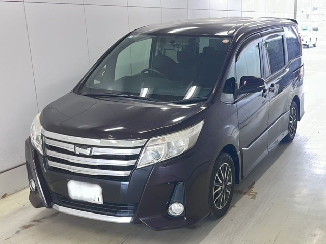 Toyota NOAH 2014 8261827-0