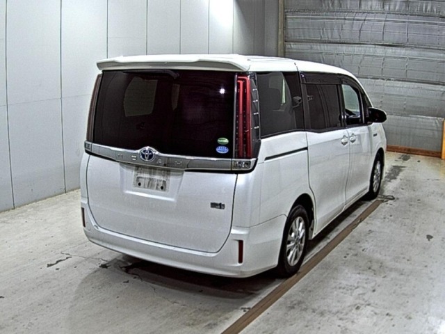 Toyota NOAH 2017 8261875-5