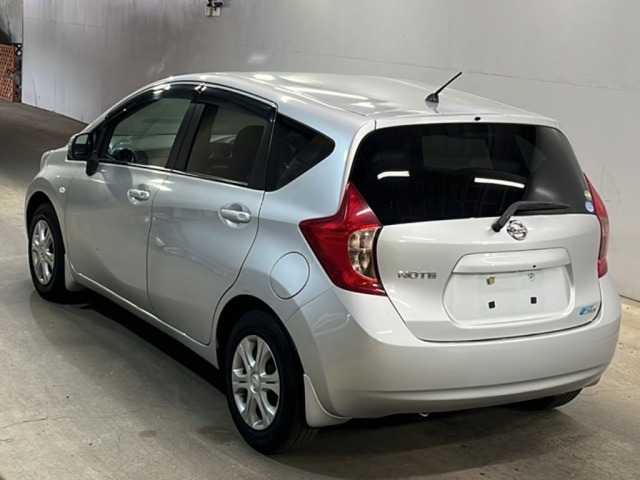 Nissan NOTE 2014 8267688-1