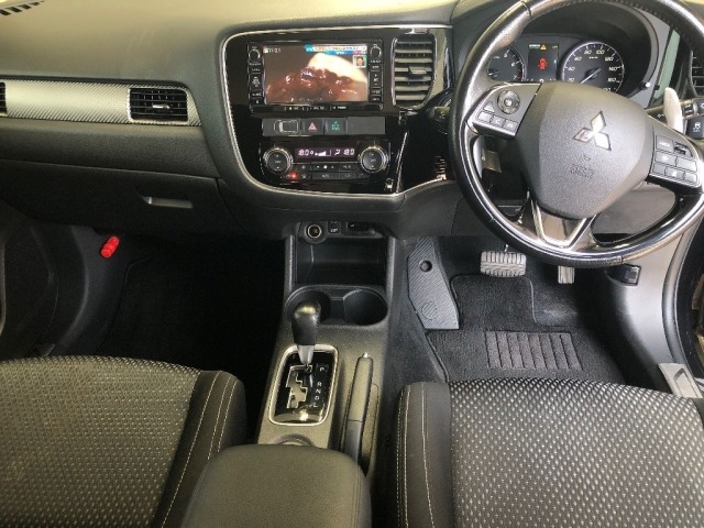 Mitsubishi OUTLANDER 2016 8263899-3