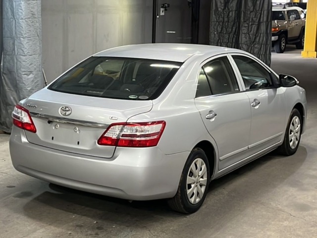 Toyota PREMIO 2016 8263513-5