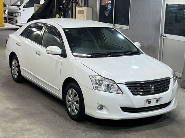 Toyota PREMIO 2010 8263524-4