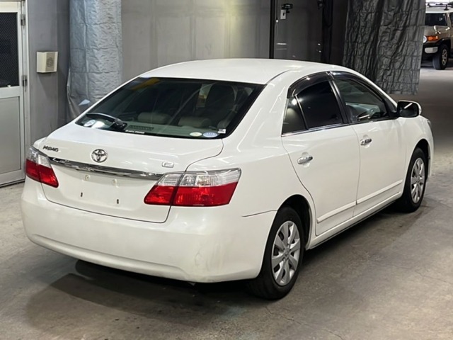 Toyota PREMIO 2010 8263524-5