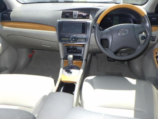 Toyota PREMIO 2009 8263540-3