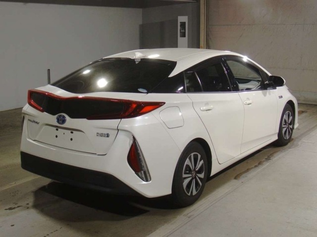 Toyota PRIUS PHV 2017 8258690-1