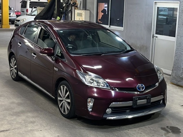 Toyota PRIUS PHV 2014 8258698-4