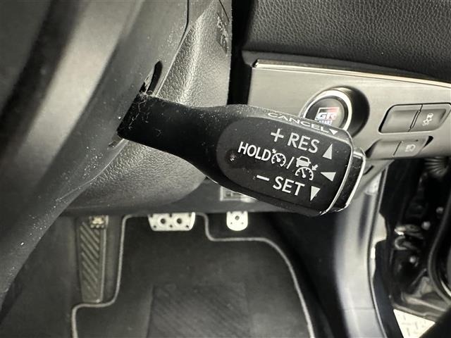 Toyota PRIUS PHV 2018 8258857-13
