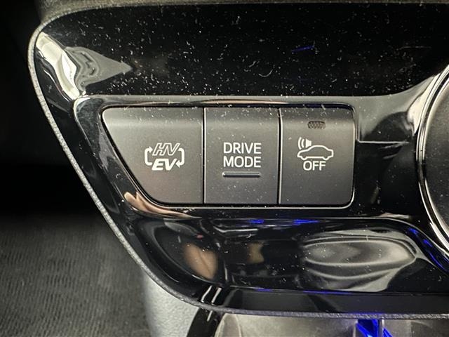 Toyota PRIUS PHV 2018 8258857-22