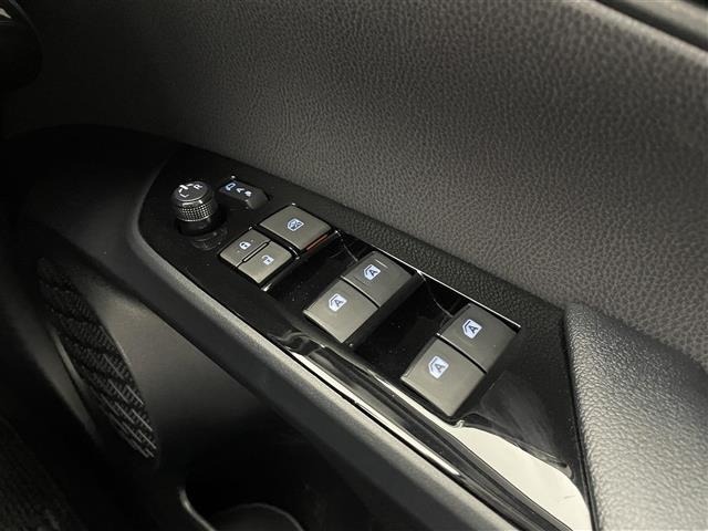 Toyota PRIUS PHV 2017 8258860-22