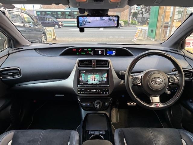 Toyota PRIUS PHV 2021 8258874-14