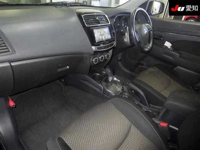 Mitsubishi RVR 2014 8263412-3