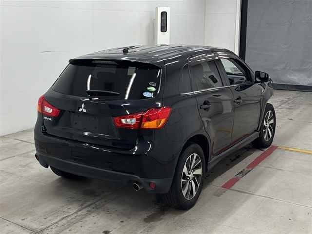 Mitsubishi RVR 2014 8263503-5