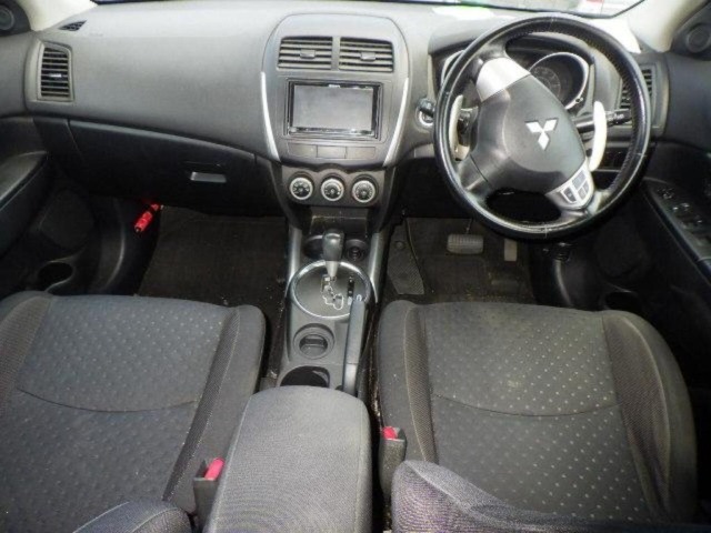 Mitsubishi RVR 2011 8263561-3