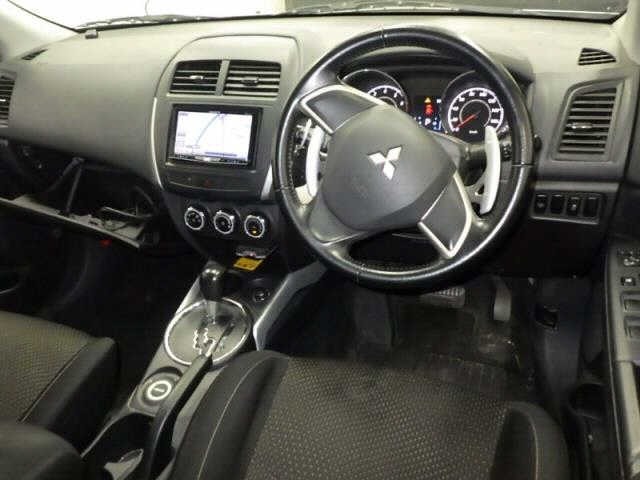 Mitsubishi RVR 2013 8263562-3