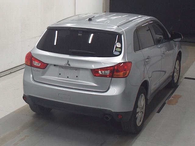Mitsubishi RVR 2013 8263562-5