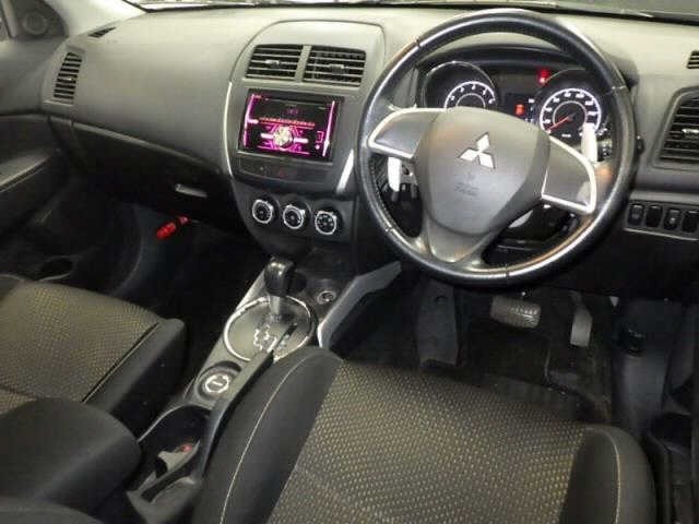 Mitsubishi RVR 2013 8263563-3