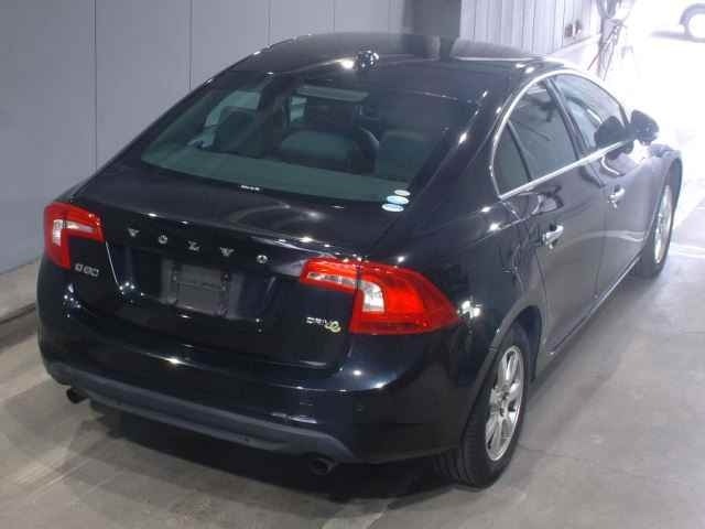 Volvo S60 2011 8265774-1