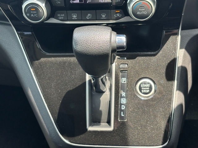 Nissan SERENA 2021 8260344-24