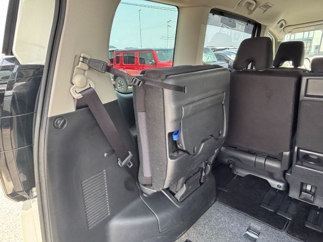 Nissan SERENA 2021 8260344-28