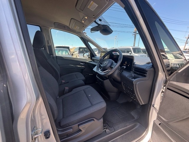 Nissan SERENA 2023 8260345-20